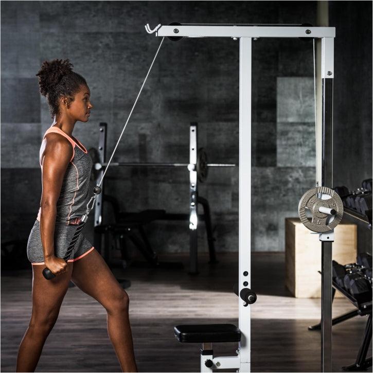 Lat Pull-Down Station in White/Black