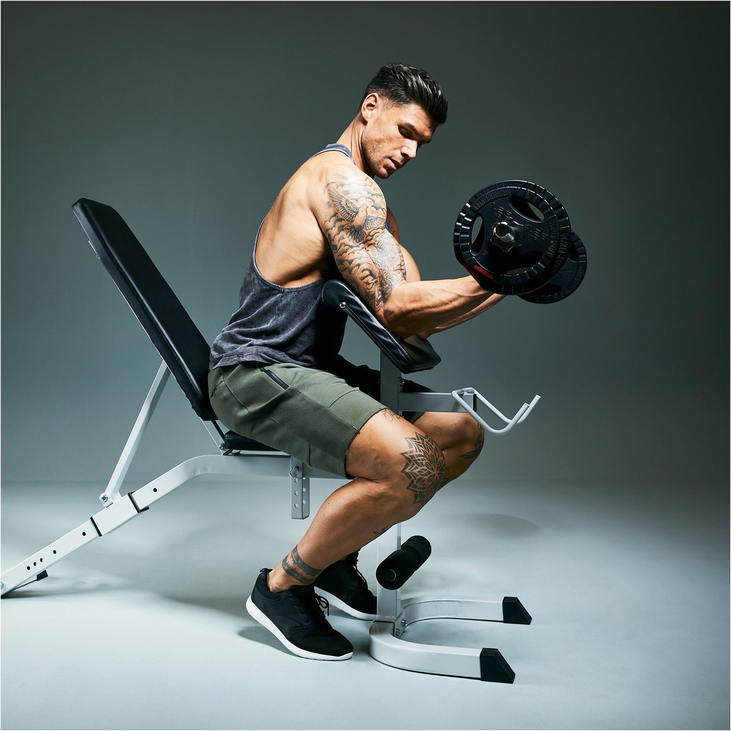 EZ Curl Set with Plastic Weight Plates 25 kg