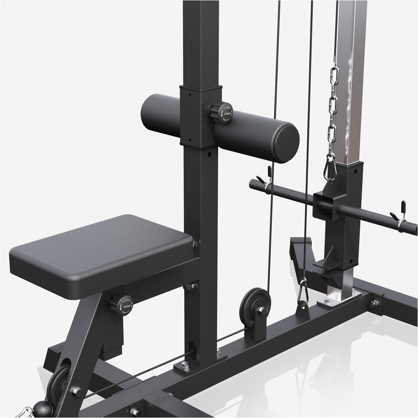 Lat Pull-Down Station in White/Black