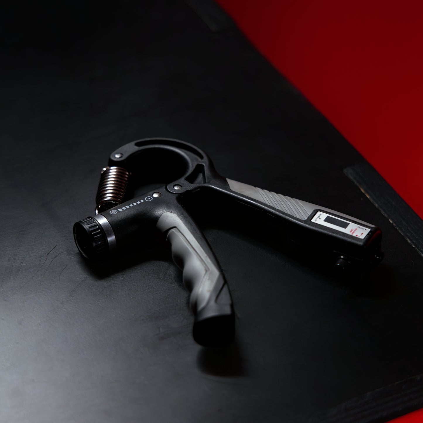 Adjustable Hand Grip with Counter